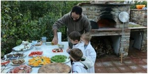 pizza-making-at-km-zero-tours-slow-travel-tuscany-300x151