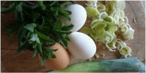 easter-eggs-frittata-holidays-in-tuscany-km-zero-tours-300x159